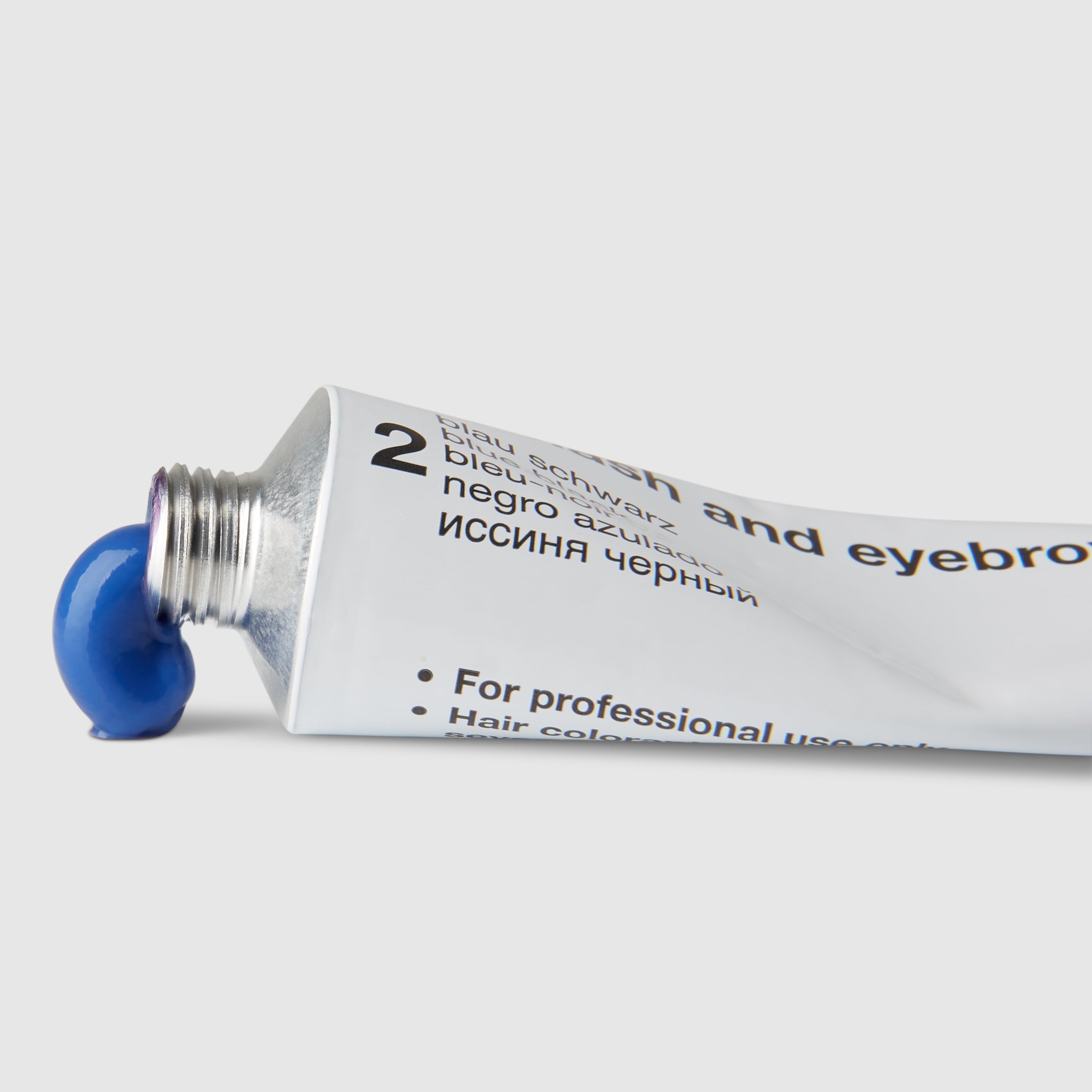 Tubos de color para pestañas y cejas