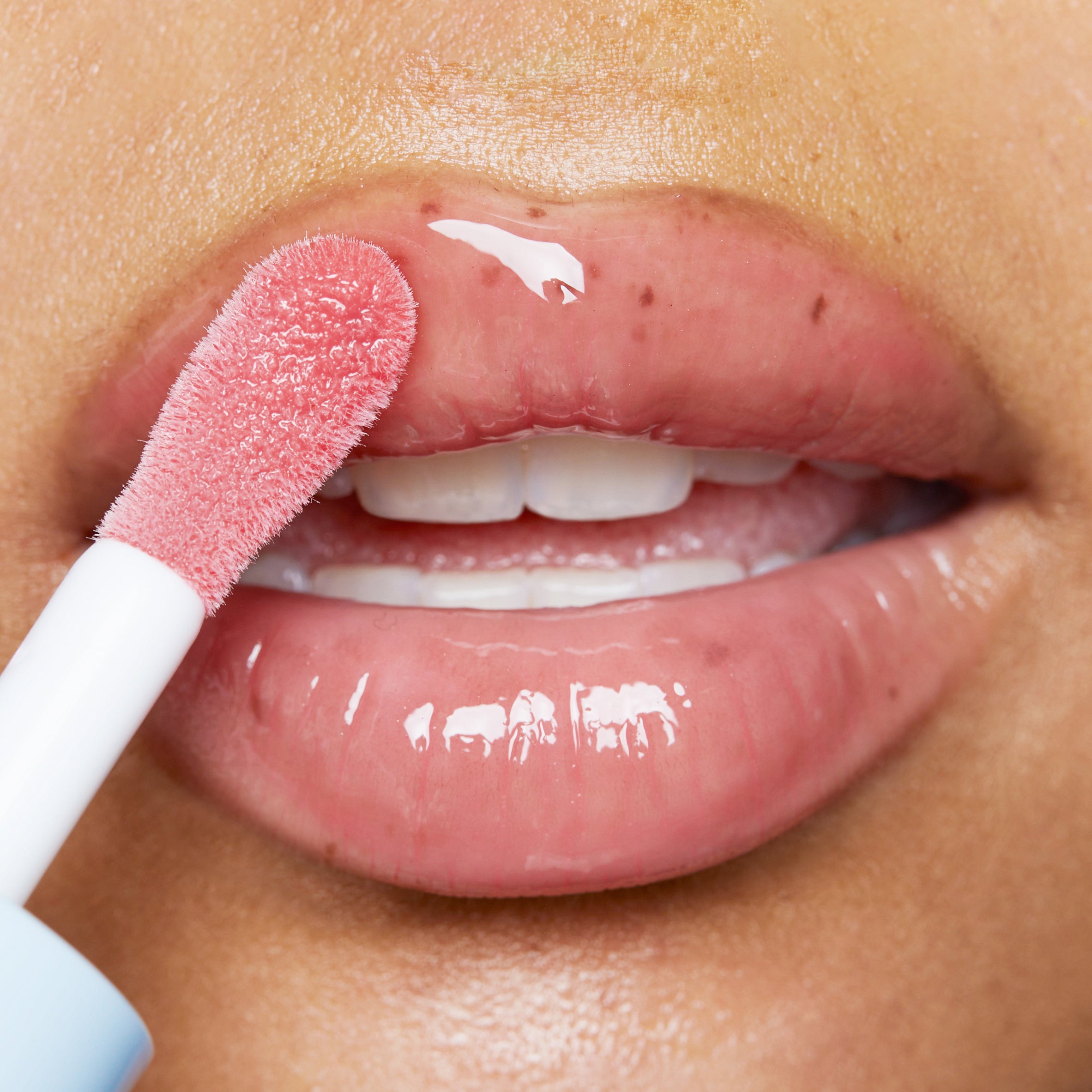 Glowy Lip Oil